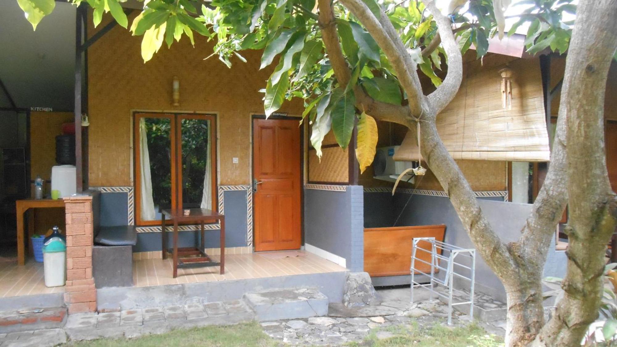 Banyuwedang Taman Menjangan Homestay By Snorkelingmenjangan מראה חיצוני תמונה