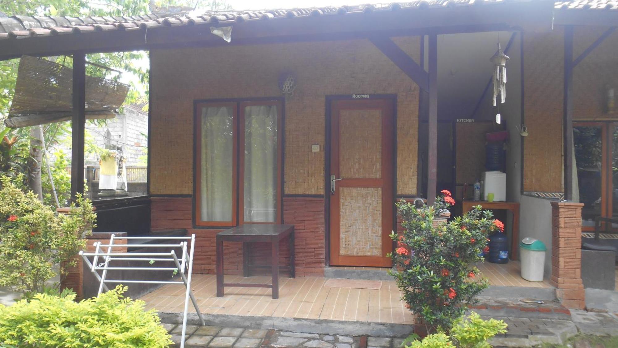 Banyuwedang Taman Menjangan Homestay By Snorkelingmenjangan מראה חיצוני תמונה